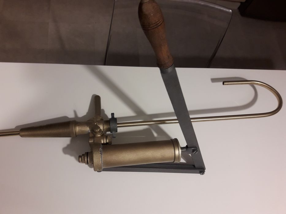 Stara Ręczna Pompa do  beczki