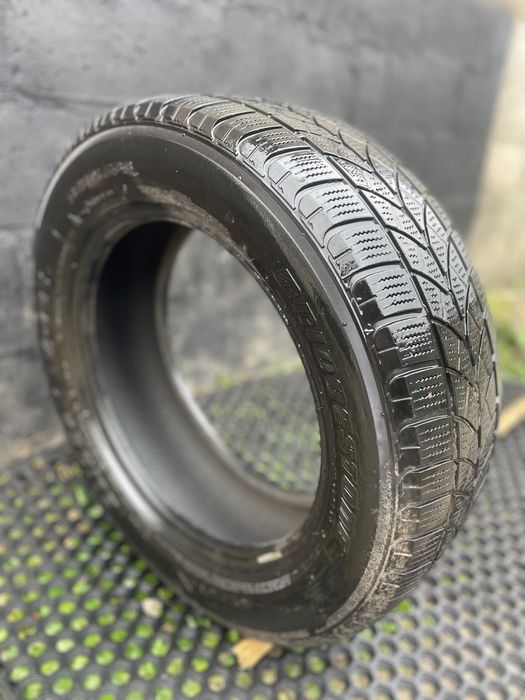 Шини R16 205/60 Bridgstone Blizzak lm-18c