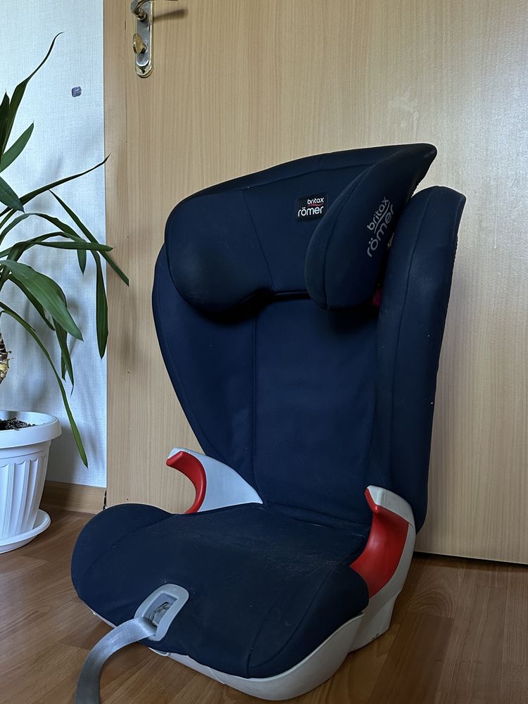 Автокресло BRITAX ROMER KIDFIX SL от 4 лет