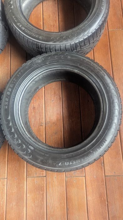Nokian hakkapeliitta 225,55,17R