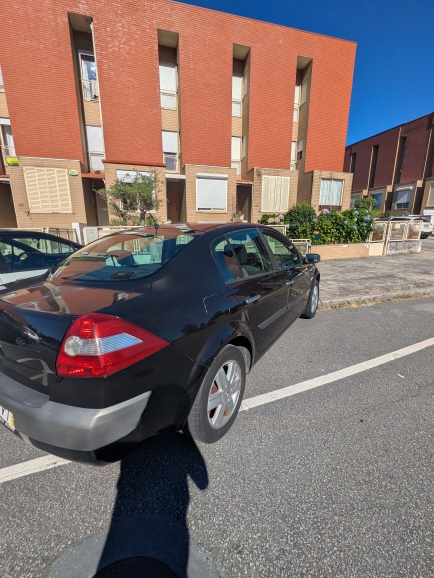 Carro Megane 2003