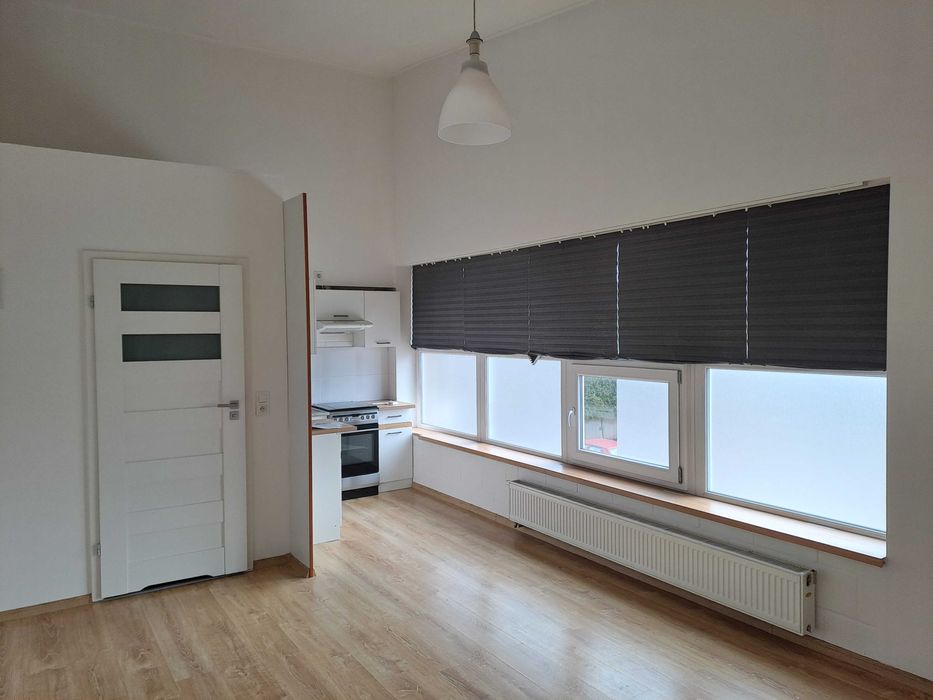 Kawalerka do wynajęcia, pierwsze piętro