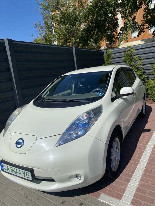 Nissan leaf 2011 р. ( нісан ліф)