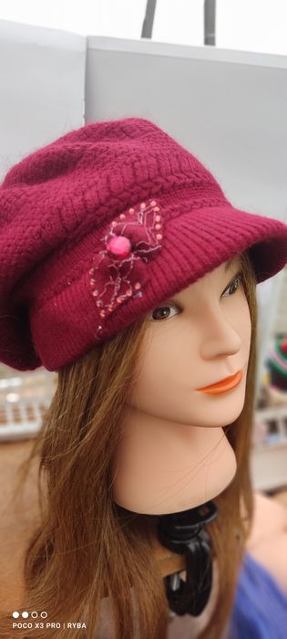 Czapka kaszkiet damski z daszkiem nie ocieplana bordo