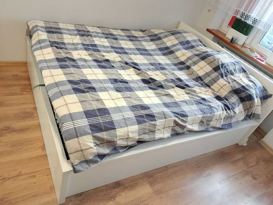 Łóżko Ikea małym 160x200