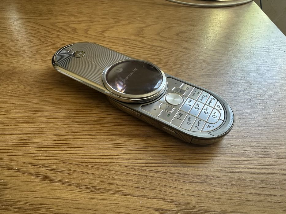 Motorola AURA новое состояние