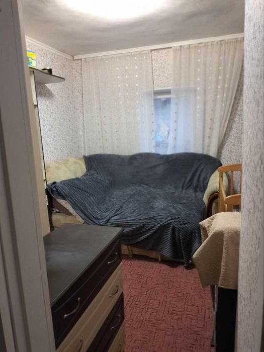 Частина будинку з окремим двором на Юрівці!