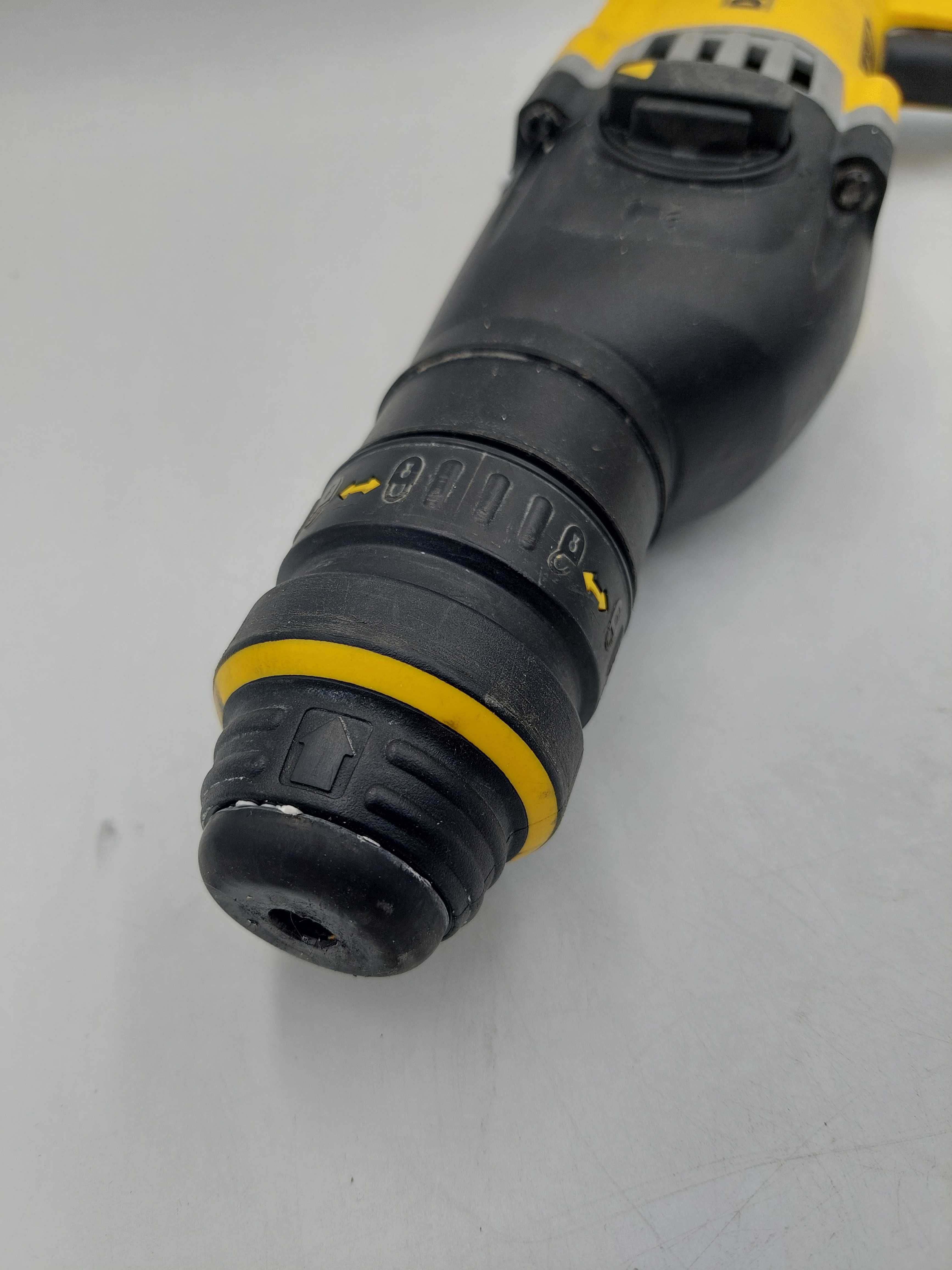 Młotowiertarka DeWalt D25144K