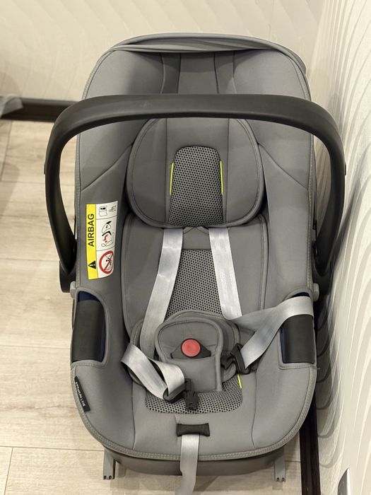 Автокрісло britax romer i- size