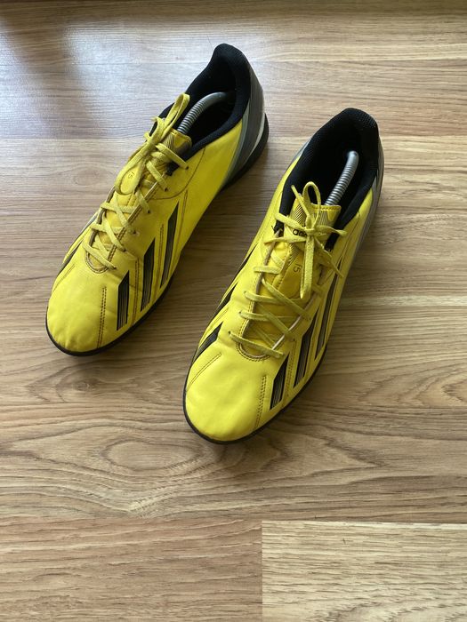 Оригінальні сороконожки adidas F50
