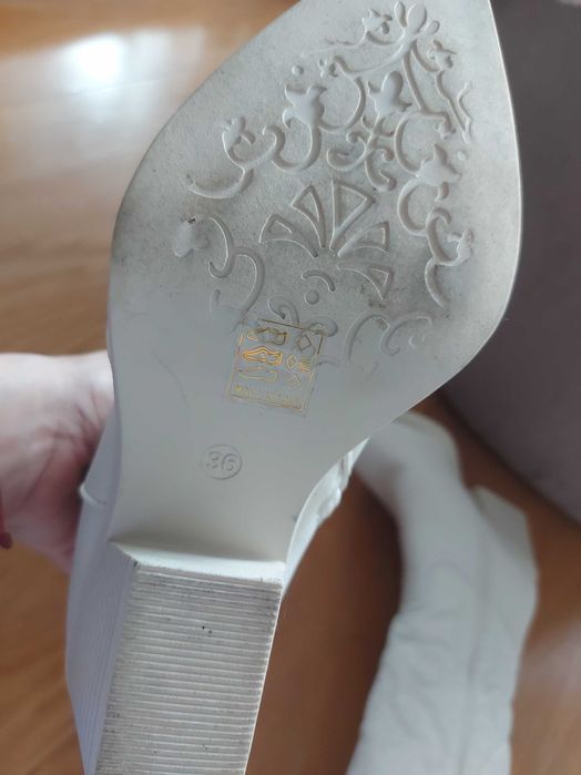 Botas texanas bejes até ao joelho - nr 36