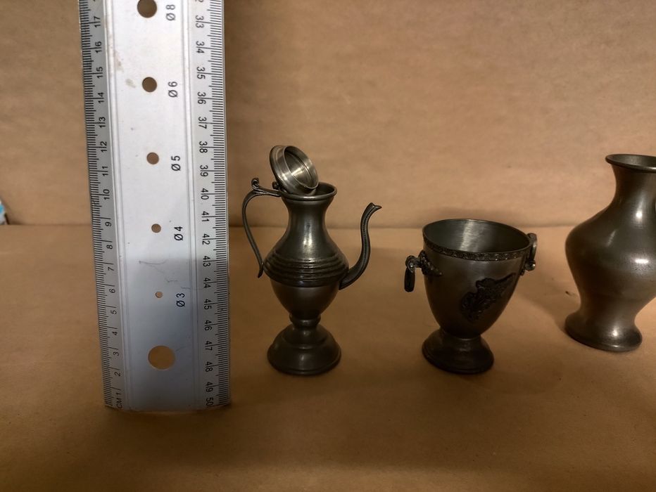 Peças decorativas em estanho