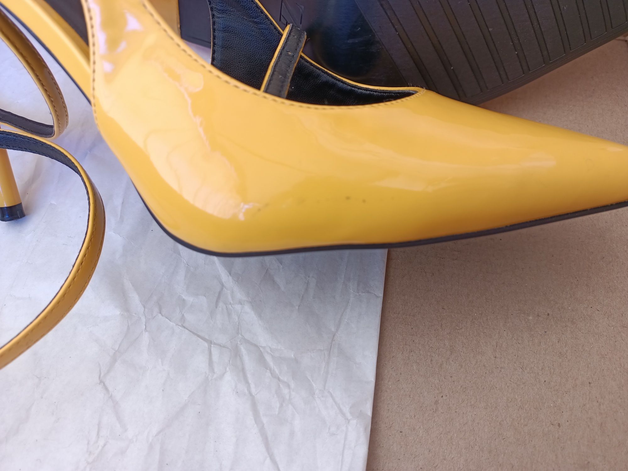 Жіночі туфлі човники Zara туфлі лодочки Босоніжки