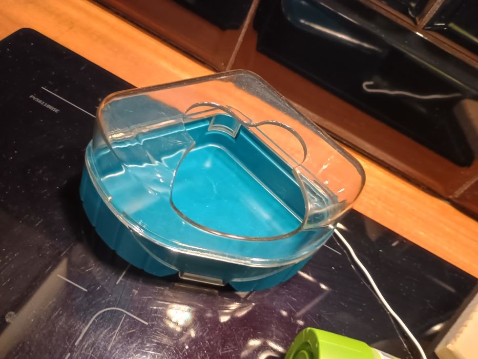 Kołowrotek, kuweta, poidło dla chomika