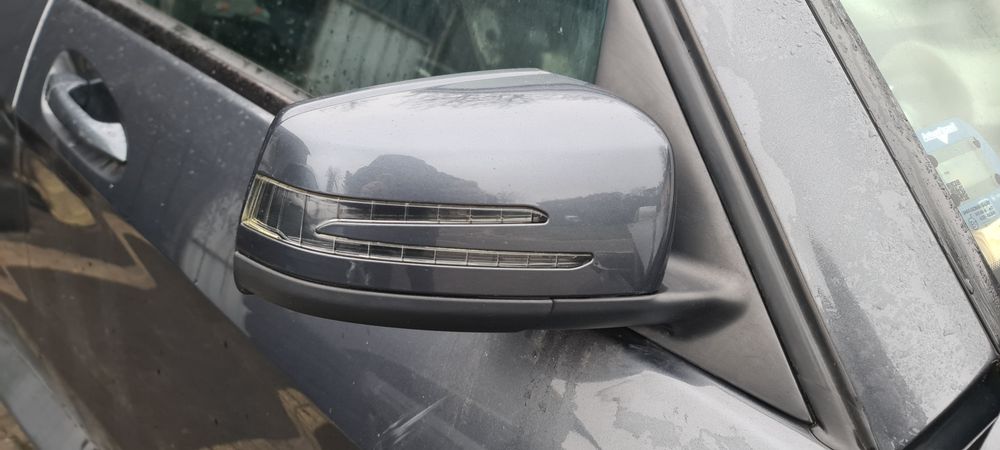 Lusterko Prawe Mercedes GLK X204 9 PIN Europa Lack. C755