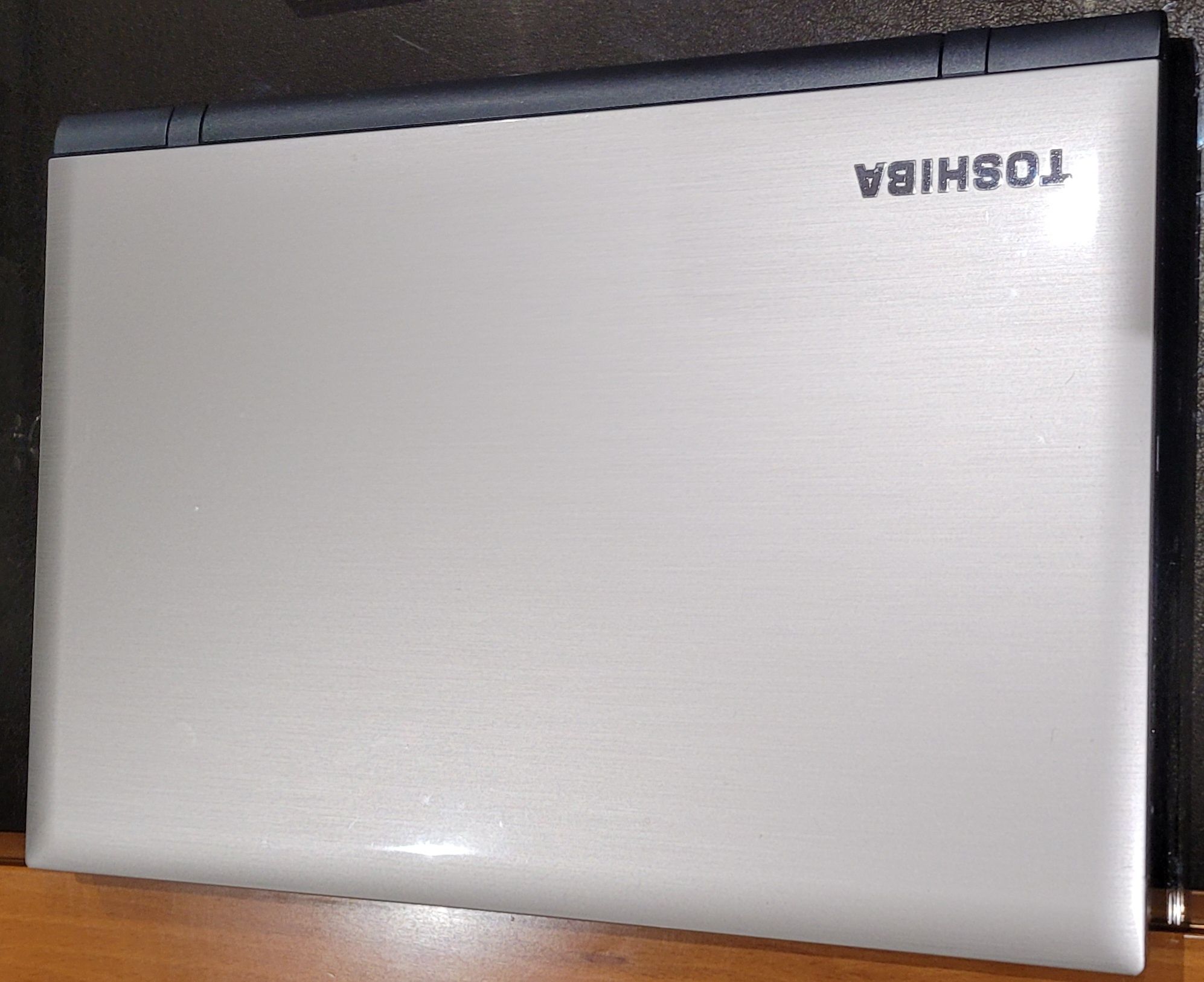 Vendo PC TOSHIBA SATÉLITE L70 - C - c/17" com mala
