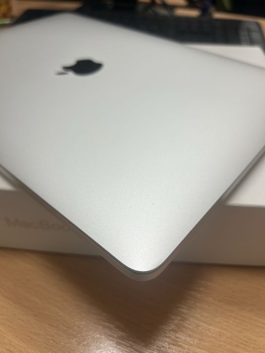 MacBook Pro 13 2017 A1708 (Intel I5, 8GB, SSD256GB)