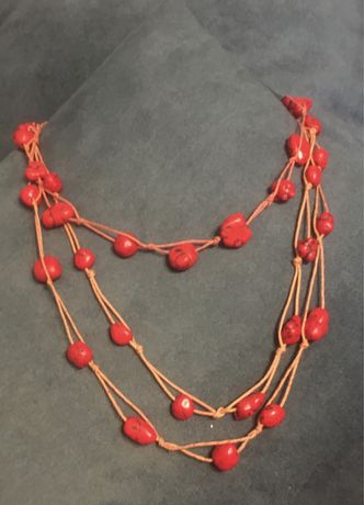 Naszyjnik handmade unikat czerwony sznurki i kamienie