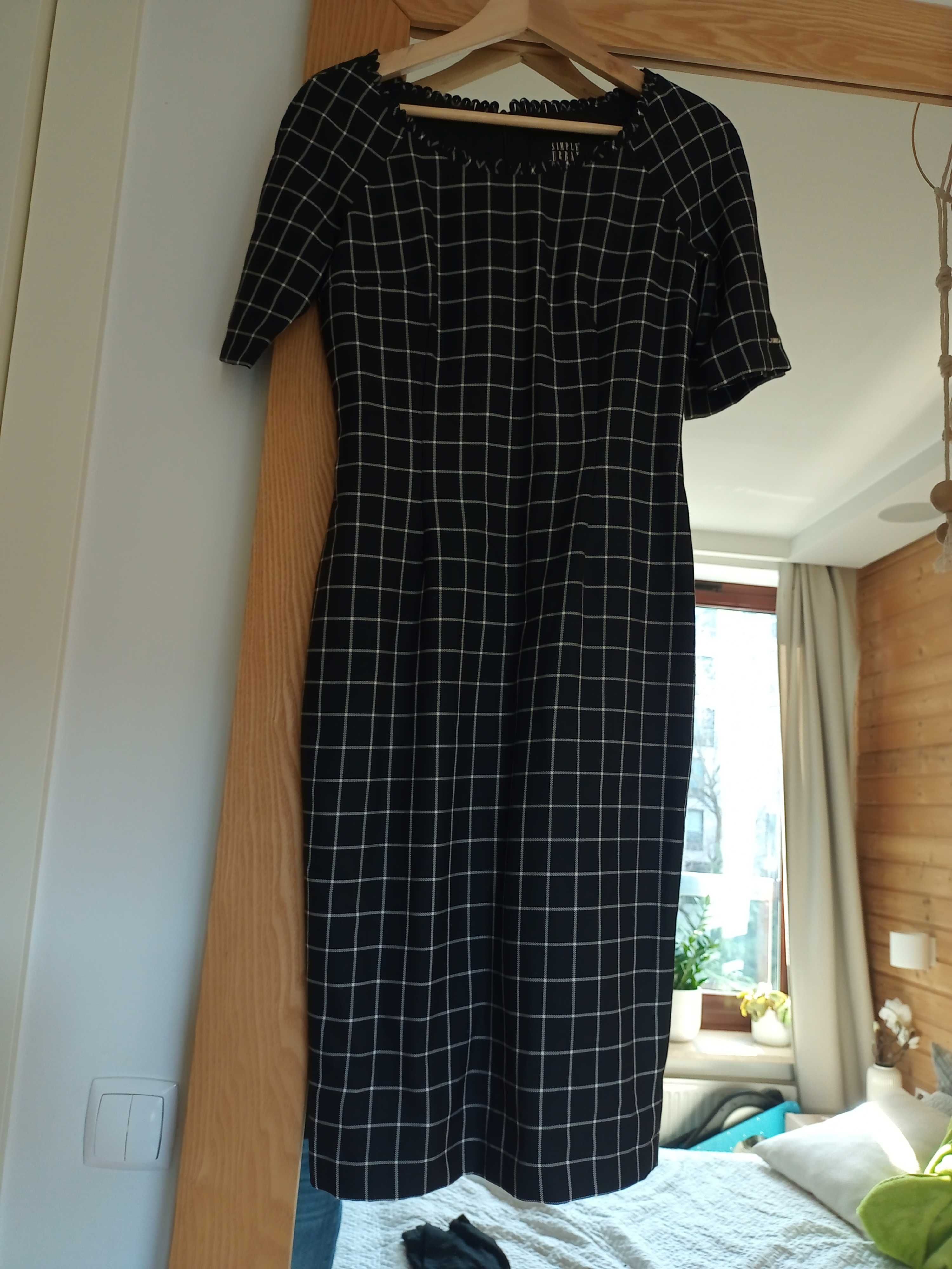 Simple elegancka sukienka