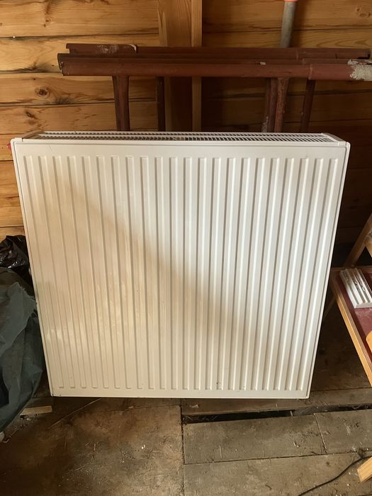 Grzejnik kaloryfer duży stalowy 90x90x15