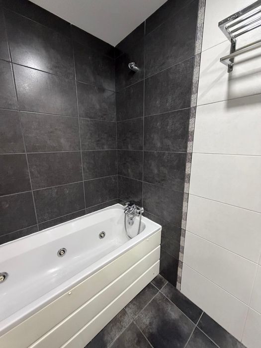 Móveis e loiça de casa de banho