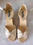 Buty damskie na koturnie