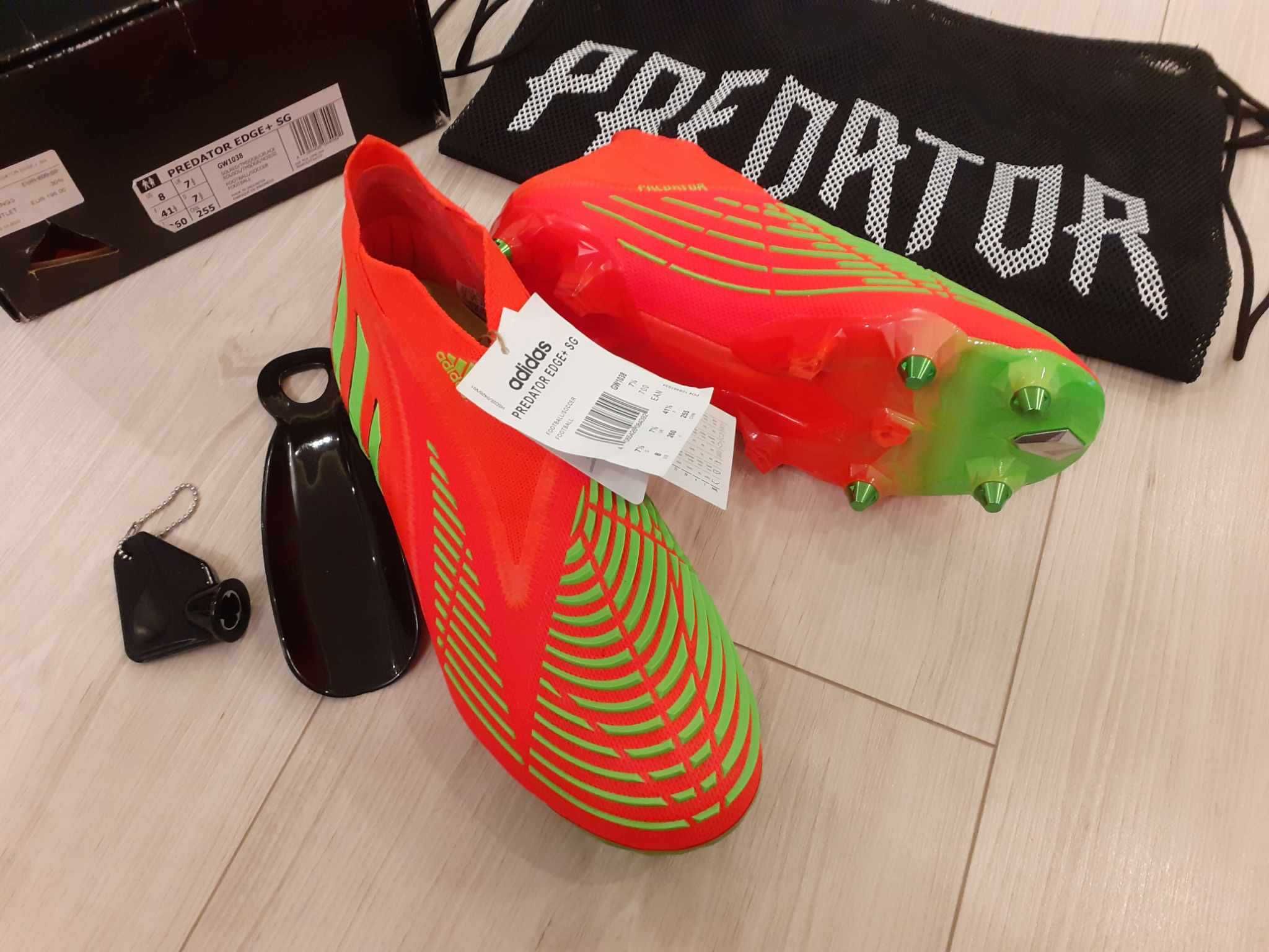 Profesjonalne buty piłkarskie, korki Adidas Predator Edge + SG  41 1/3