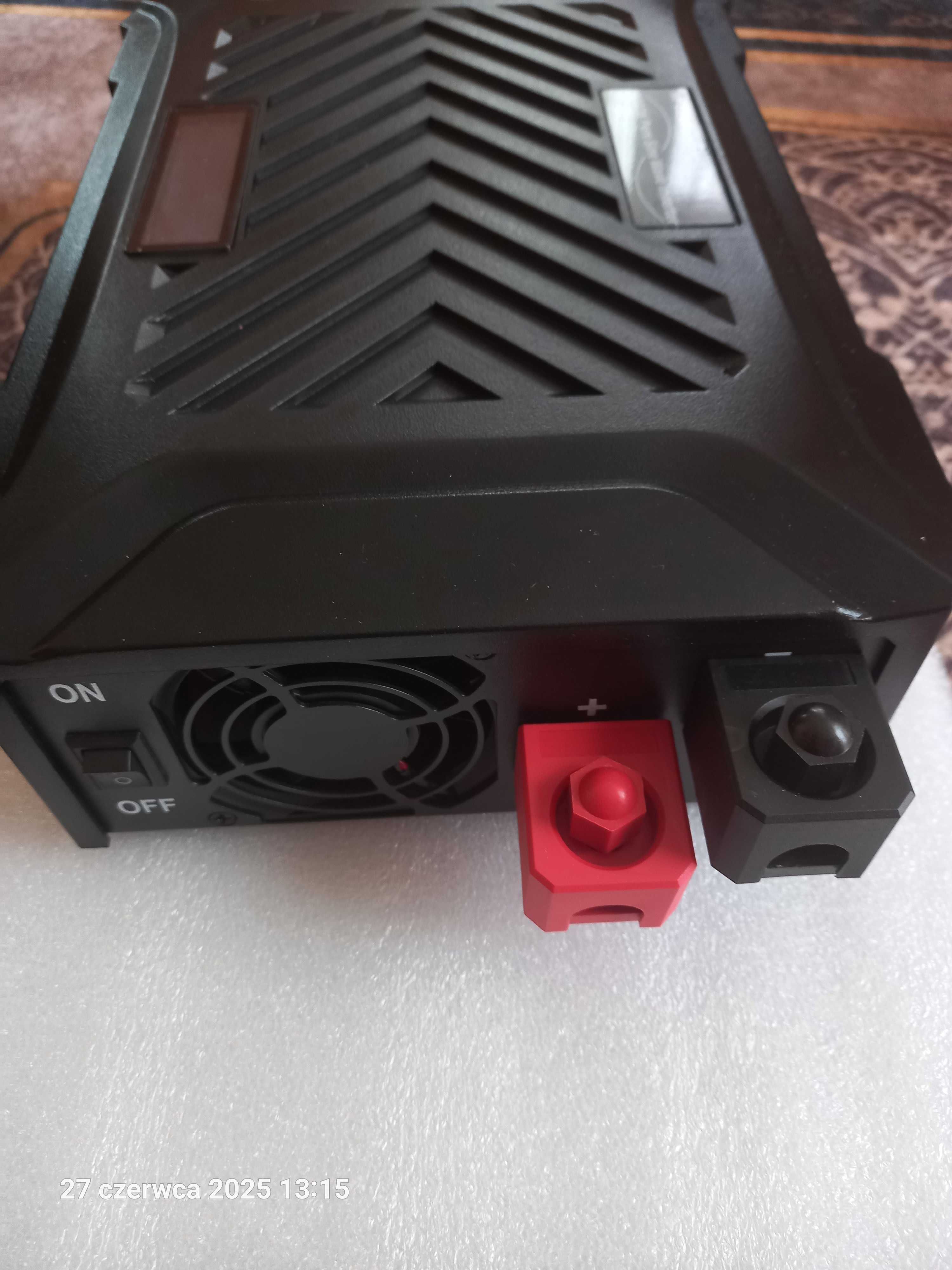 Przetwornica 3000w czysty sinus 12/230v