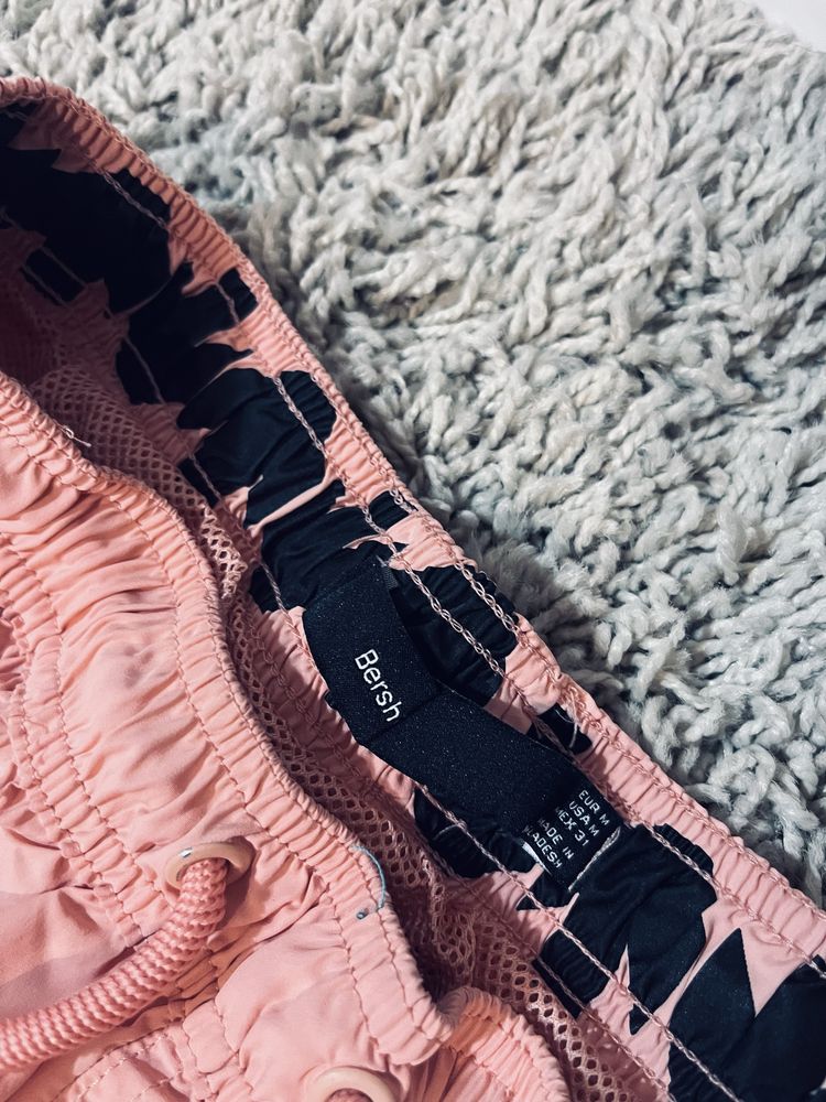 Szorty spodenki damskie sportowe rozm M bershka