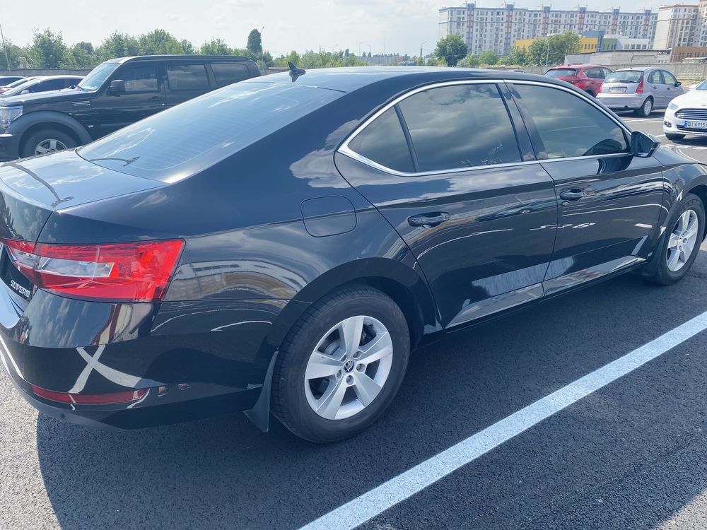 Skoda Superb 2019 (1.8 TSI) Ambition
