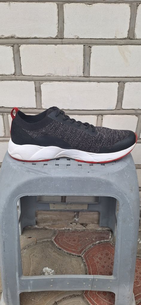 FILA кроссовки оригинальные раз 45-45,5