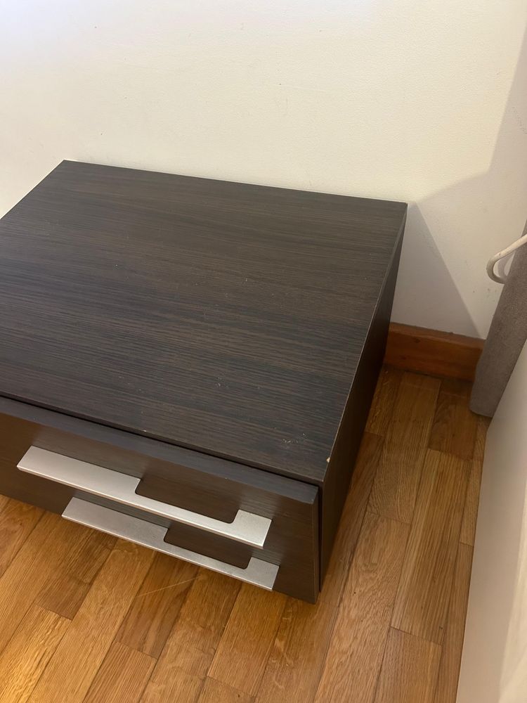 Mesa de cabeceira