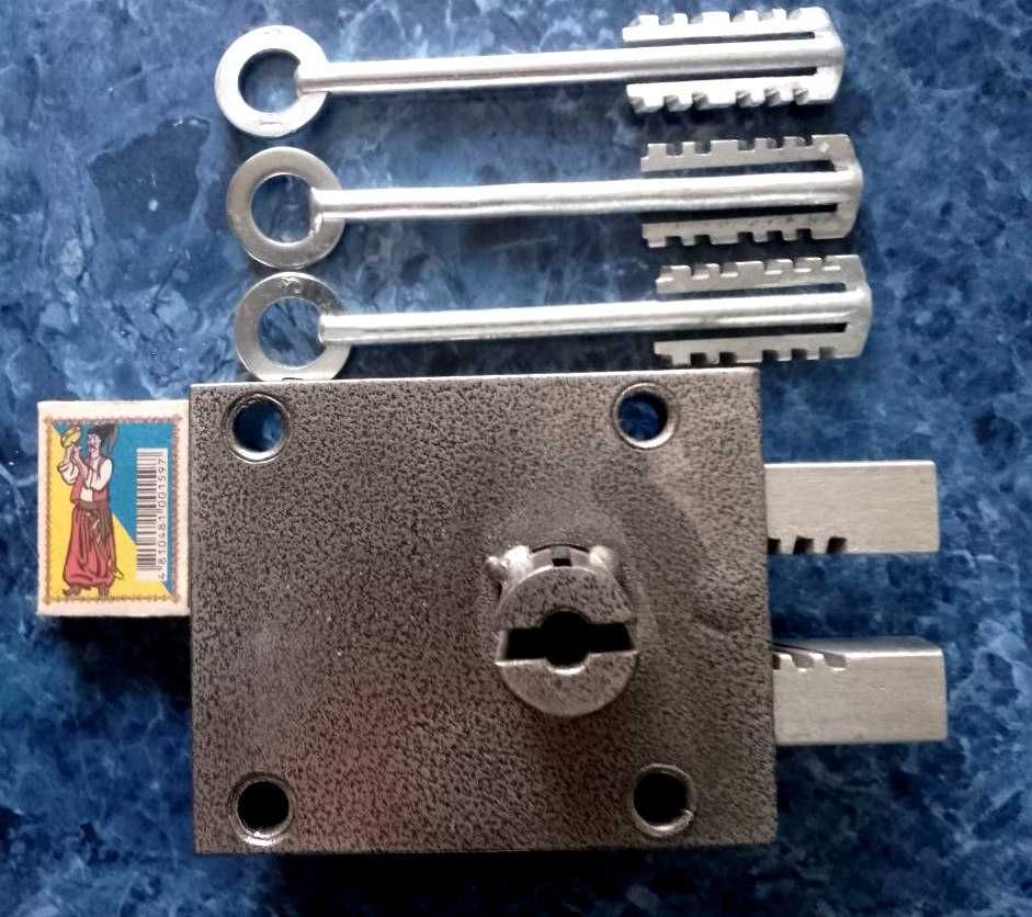 Замок гаражный на 2 ригеля