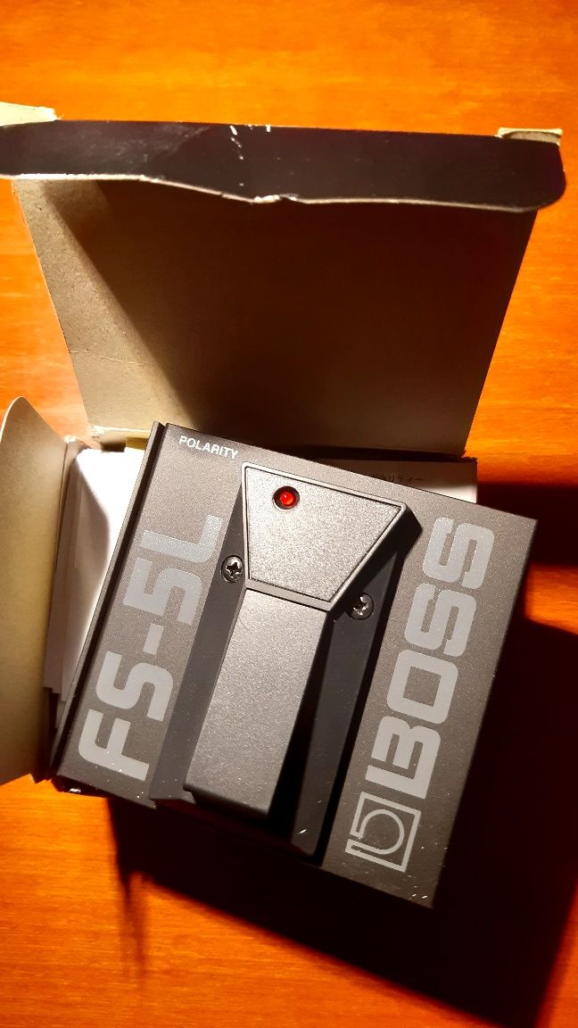 Pedal BOSS Footswitch FS-5L