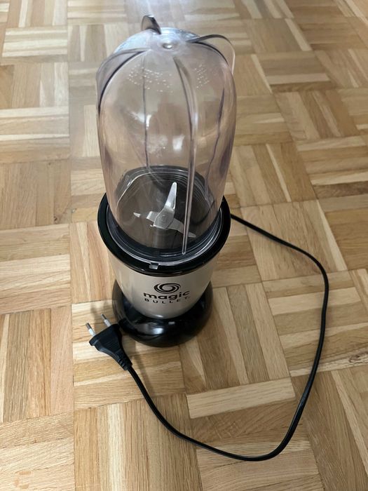 NutriBullet, Blender smoothie Magic Bullet MBR03
