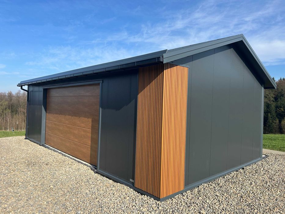 Garaż budynek domek  warsztat ocieplany z płyt warstwowych carport