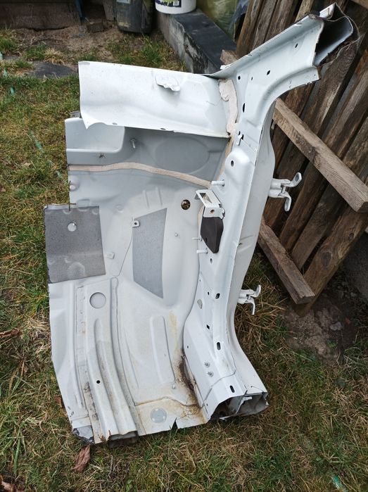 Podłużnica prawa Opel Astra k