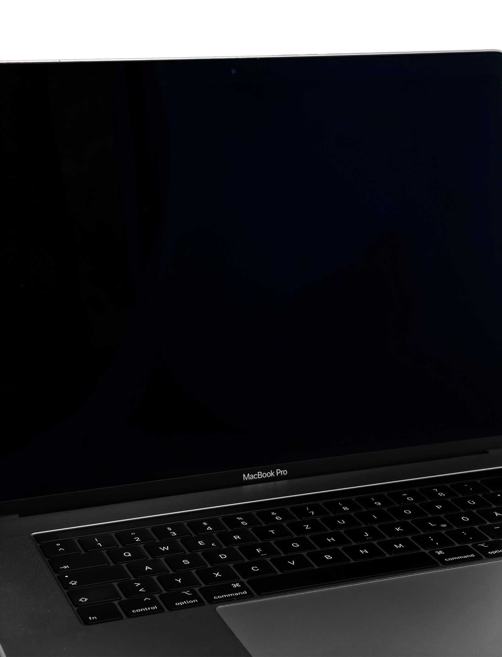 Laptop Apple MacBook Pro 15 Intel Core i7-9750H 32GB/512GB - 319 cykli