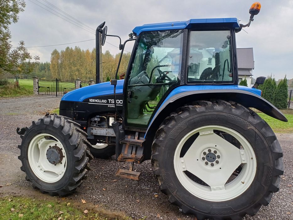 New holland TS 100  john deere, case