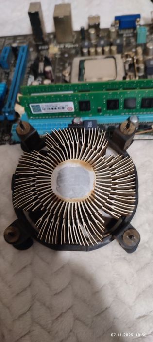 Продам материнскую плату Asus,процессор,оперативную память