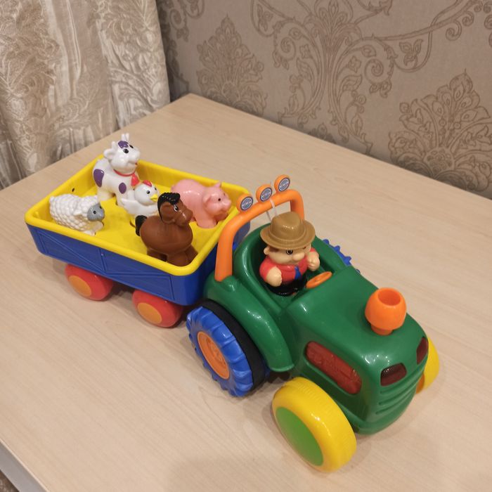 Трактор Фермер Kiddieland, українською