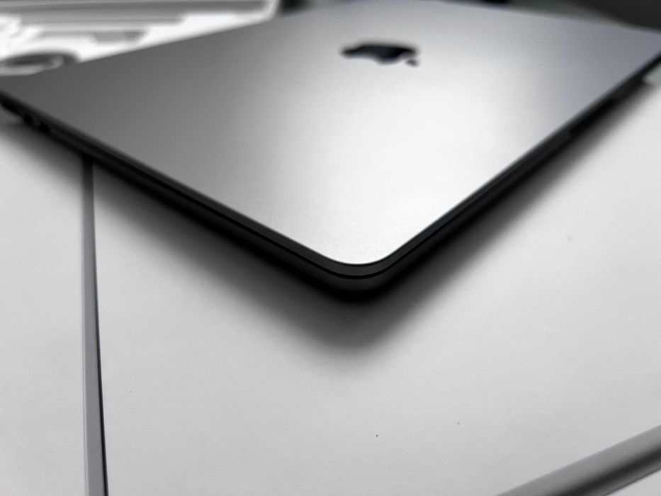 Ідеал MacBook Air 13.6 2022 M2 8GB 256SSD A2681 Комплект