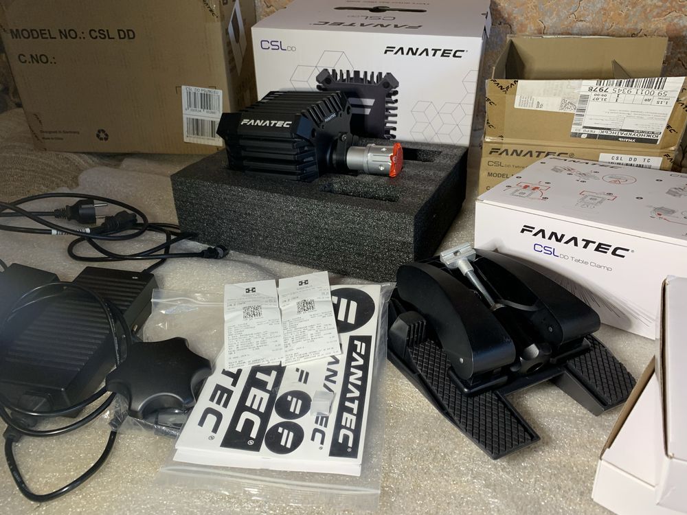 Руль Fanatec (вісім ньютон метрів)