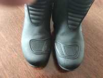 Botas motar de inverno e botas de verão homem e senhora vendo