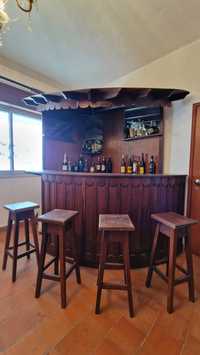 Bar e Garrafeira (em madeira)