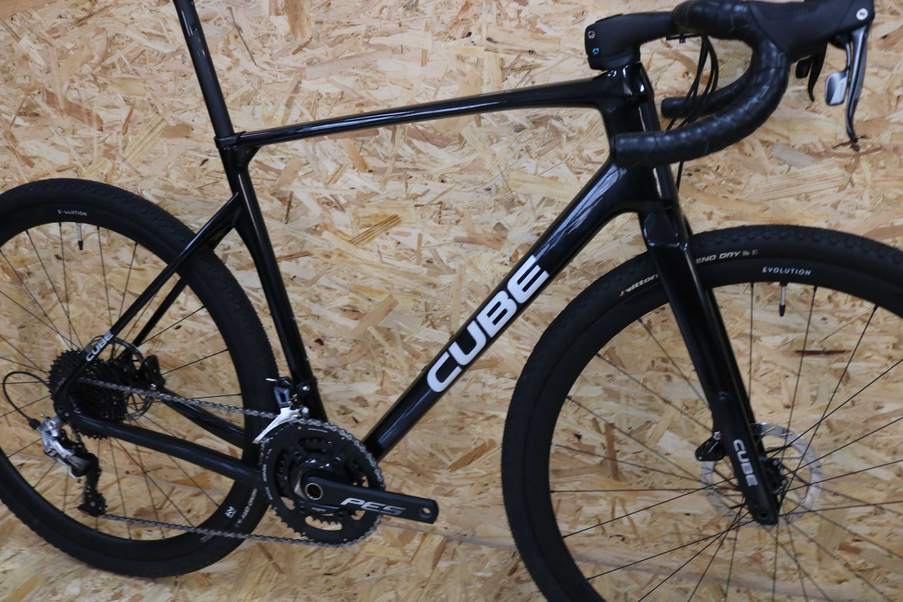 Bicicleta carbono Gravel Cube Nuroad SL - Potenciómetro - como nova
