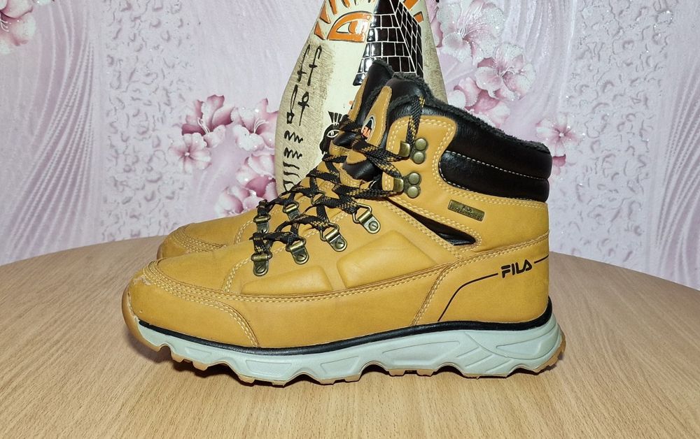 Водостойкие ботинки Fila (39 размер)