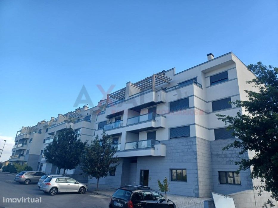 Apartamento T3 novo e todo equipado.