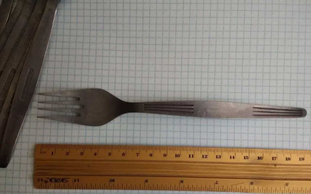 Мангал рамка титановая,вилки,шампура,титановые и нержавеющие,решетка