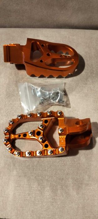 Podnóżki do KTM 690 Enduro R SMC Supermoto 950 ADV 990 Adventure
